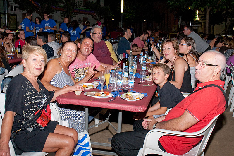 04-08-16-festa-major-caldes-de-malavella-sopar-popular-12