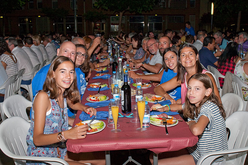 04-08-16-festa-major-caldes-de-malavella-sopar-popular-16