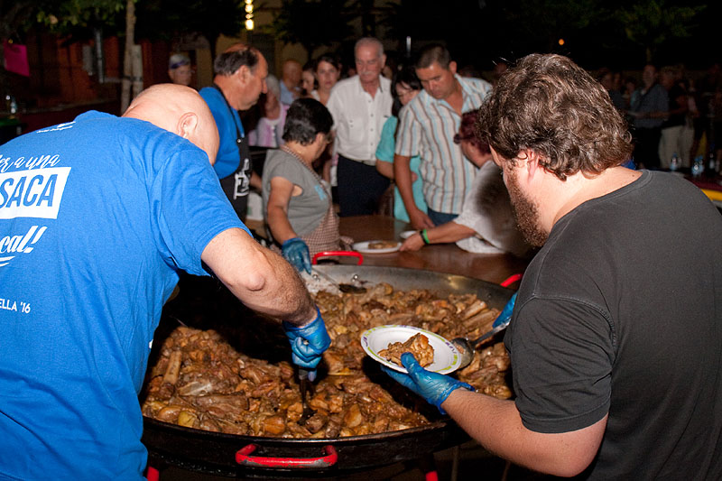 04-08-16-festa-major-caldes-de-malavella-sopar-popular-27