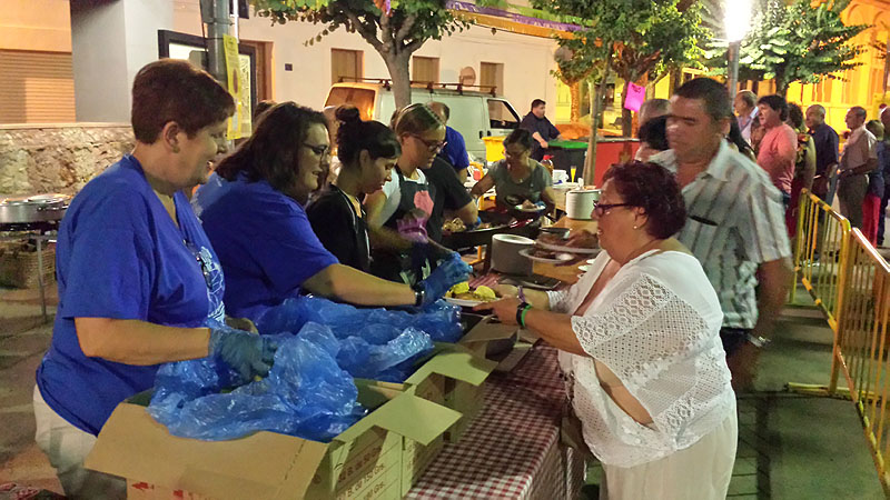 04-08-16-festa-major-caldes-de-malavella-sopar-popular-32