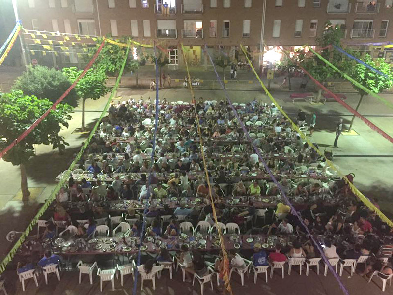 04-08-16-festa-major-caldes-de-malavella-sopar-popular-33