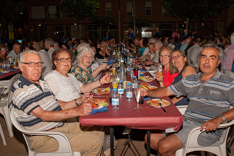 04-08-16-festa-major-caldes-de-malavella-sopar-popular-7