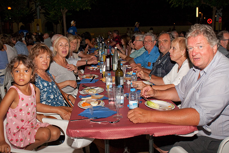 04-08-16-festa-major-caldes-de-malavella-sopar-popular-8