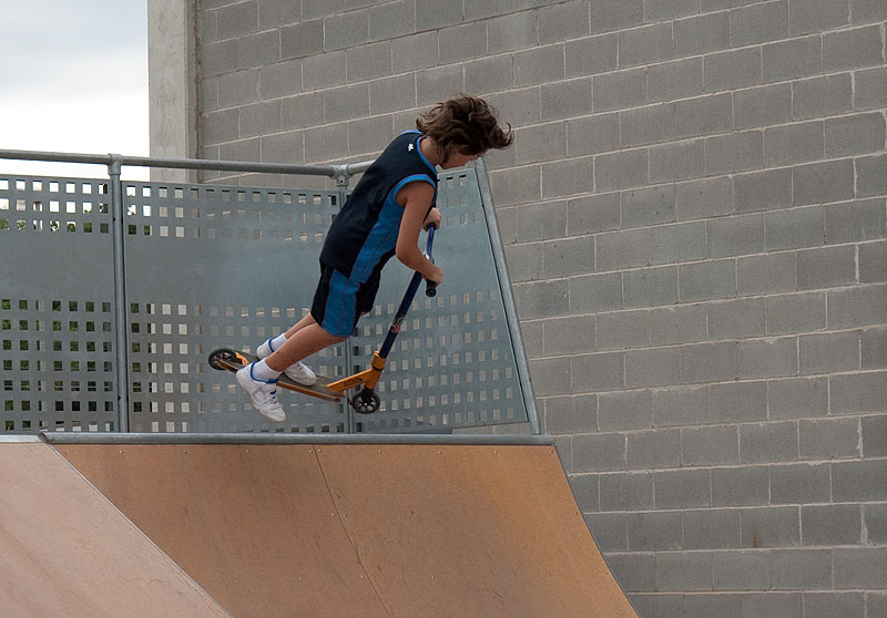 05-08-16-festa-major-baixada-longboard-12