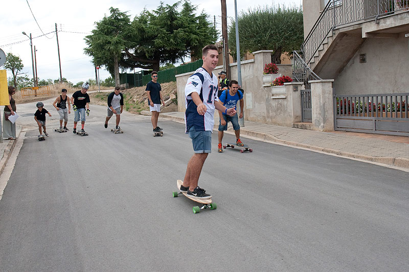 05-08-16-festa-major-baixada-longboard-2