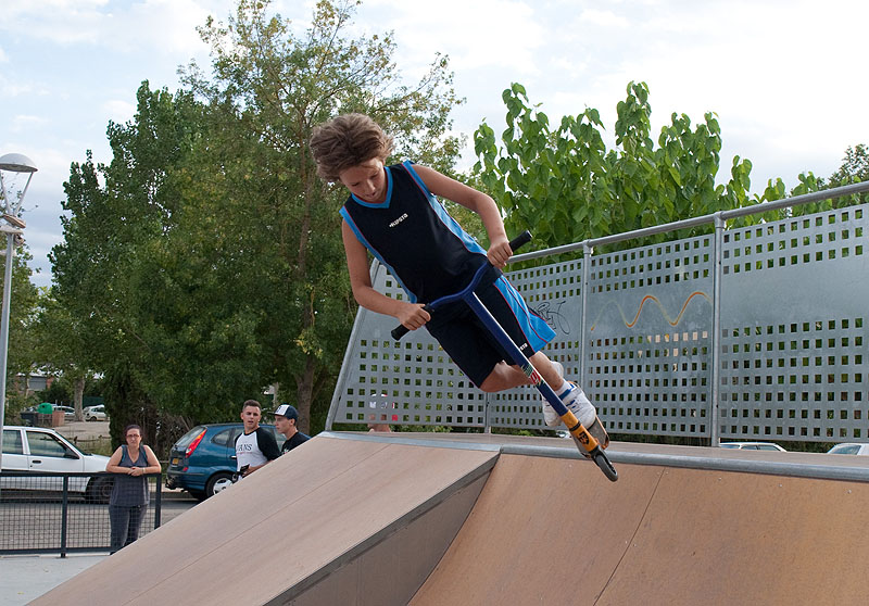 05-08-16-festa-major-baixada-longboard-20