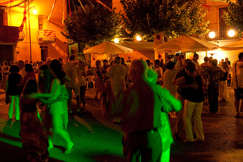 06-08-16-ball-de-nostalgia-i-pinxos-2