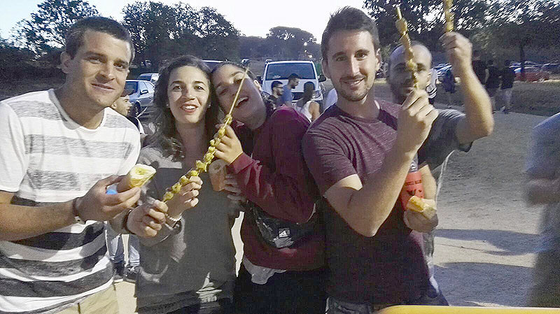 06-08-16-ball-de-nostalgia-i-pinxos-9