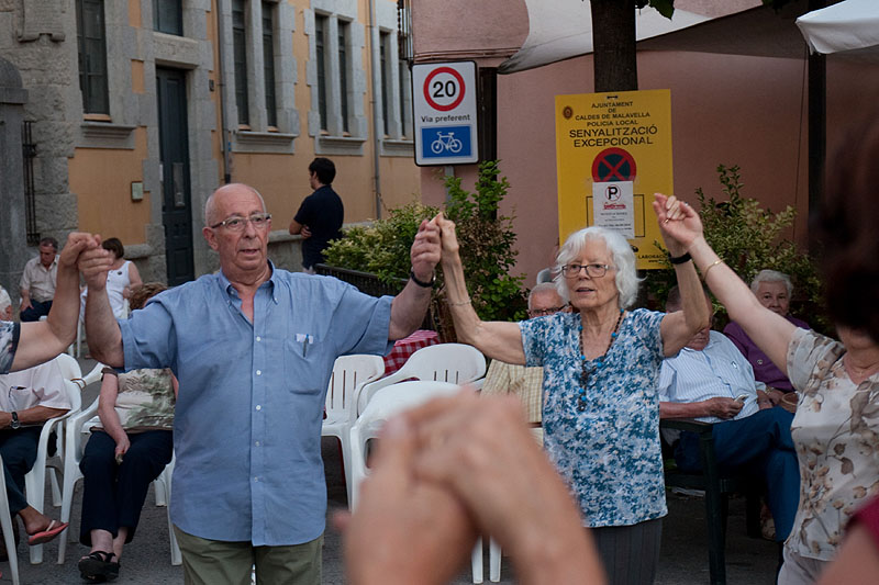 06-08-16-sardanes-festa-major-caldes-de-malavella-11