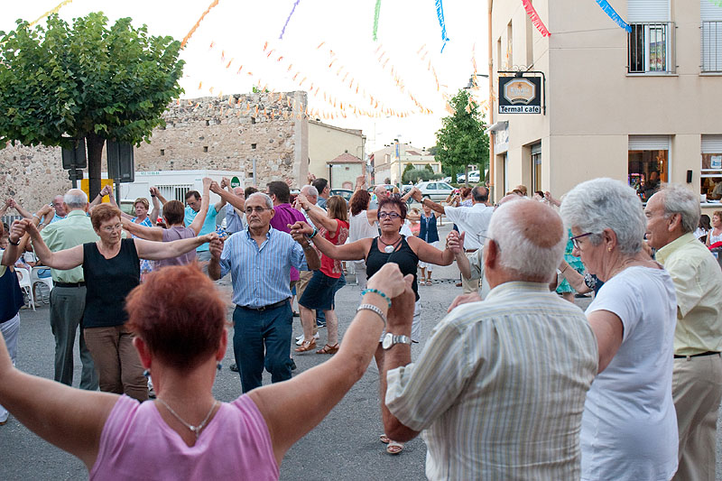06-08-16-sardanes-festa-major-caldes-de-malavella-14
