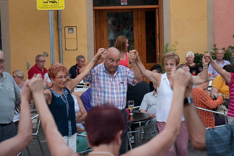 06-08-16-sardanes-festa-major-caldes-de-malavella-9