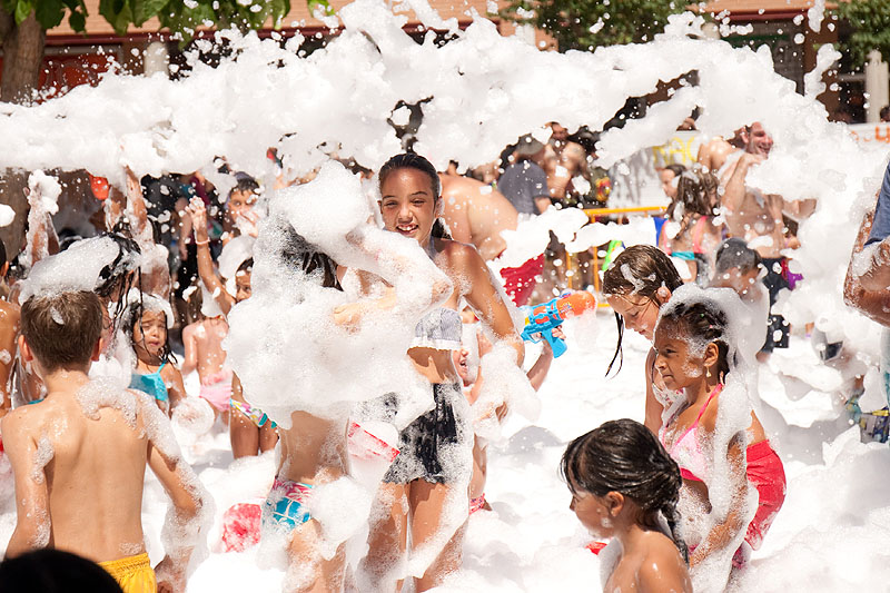 06-08-bati-aigua-festa-de-l2-escuma-festa-major-caldes-de-malavella-12