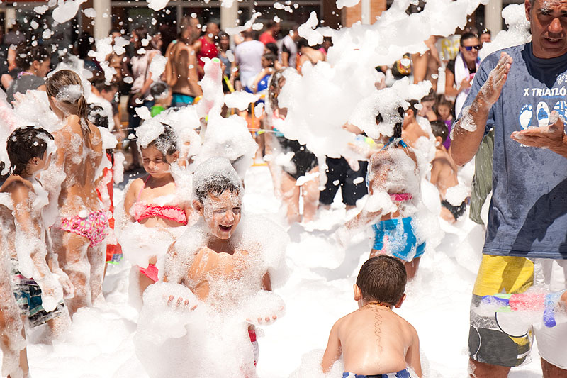 06-08-bati-aigua-festa-de-l3-escuma-festa-major-caldes-de-malavella-13