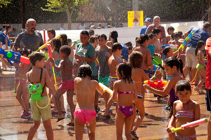 06-08-bati-aigua-festa-de-4-escuma-festa-major-caldes-de-malavella-4