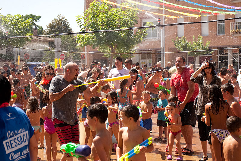 06-08-bati-aigua-festa-de-5-escuma-festa-major-caldes-de-malavella-5