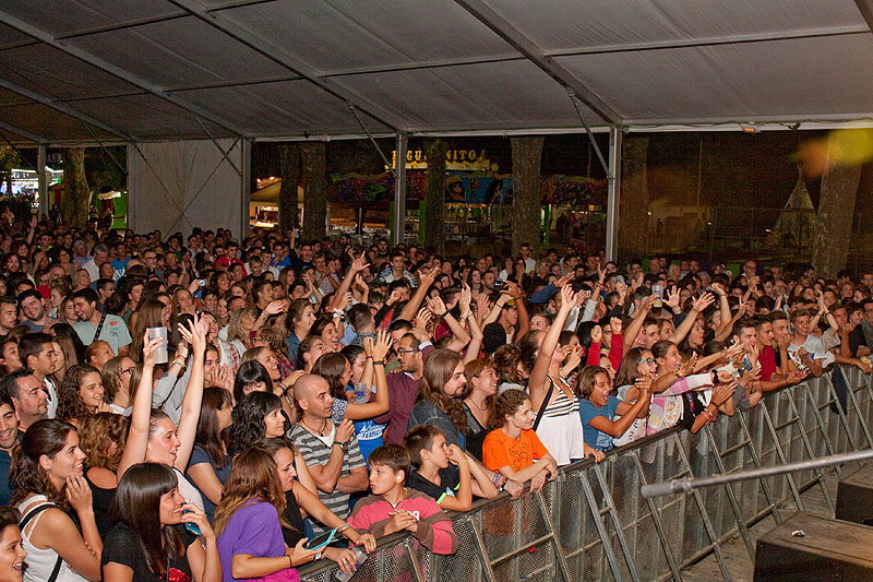 07-08-16-concert-i-eleccio-hereu-i-pubilla-festa-major-caldes-de-malavella-5