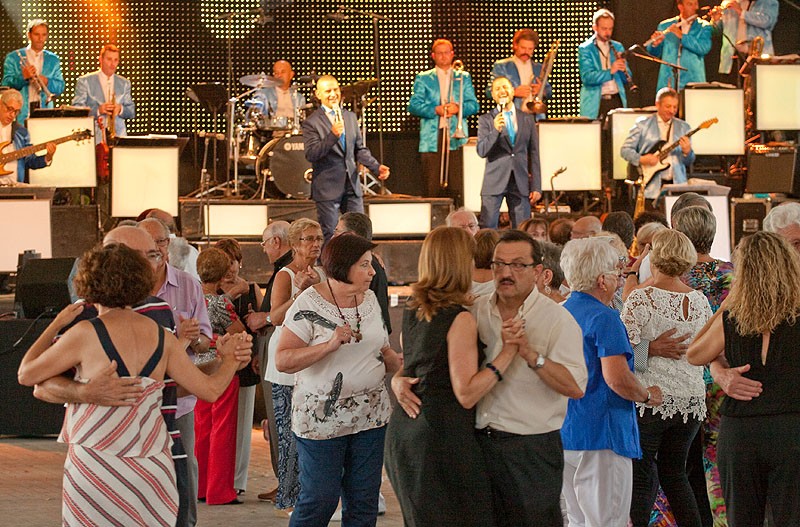 08-08-16-concert-i-ball-maravella-festa-major-caldes-de-malavella-14