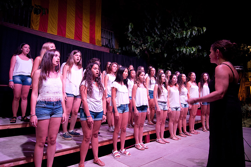 concert-coral-cantaires-festa-major-caldes-de-malavella-2015-12