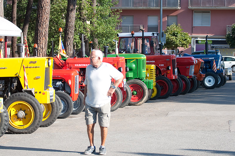 trobada-de-tractors-antics-festa-major-caldes-de-malavella-2015-15